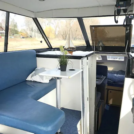 Botel Summer